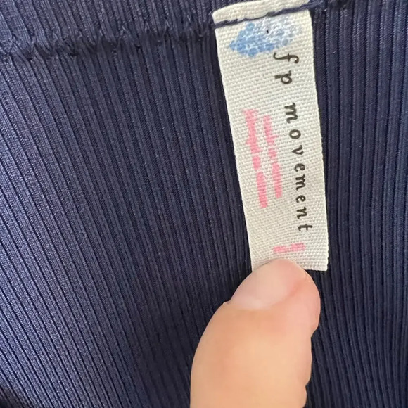 FREE PEOPLE X FP MOVEMENT Just my Type Top Navy‎ - Picture 4 of 7
